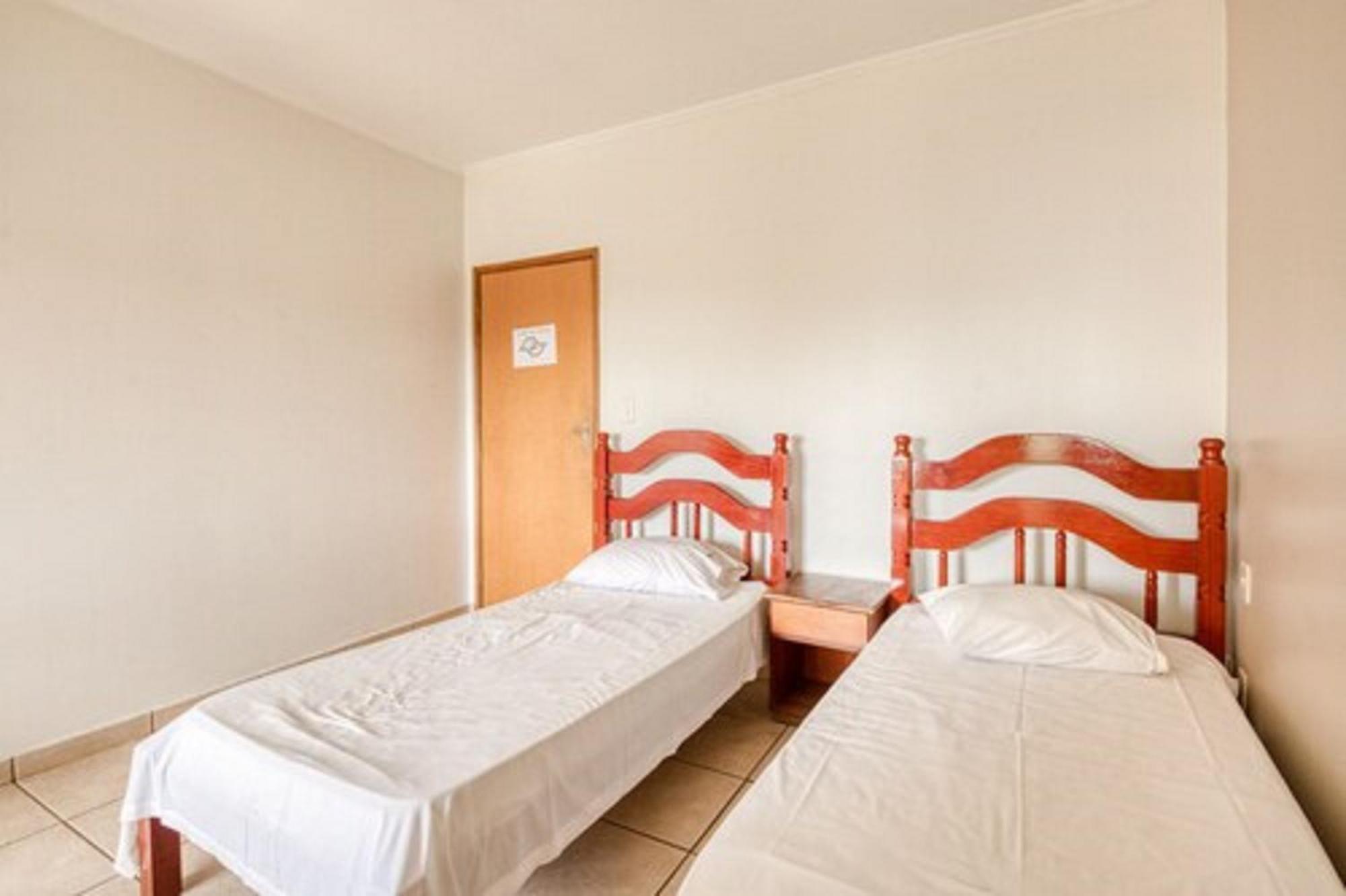Oyo Hotel Vila Rica, Рибейран-Прету Экстерьер фото